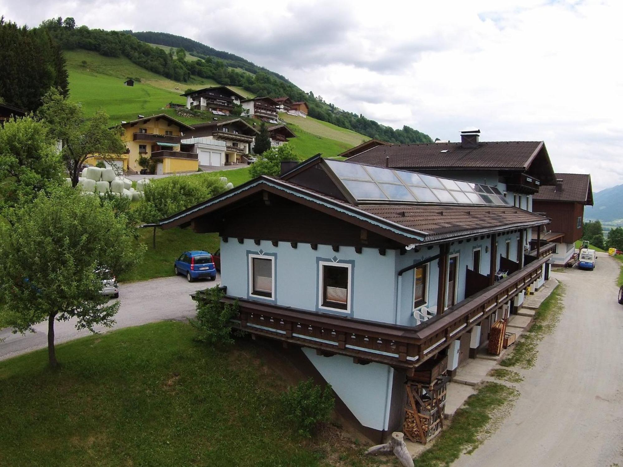 Spacious Apartment With Close To Skiing Points Mittersill Bagian luar foto